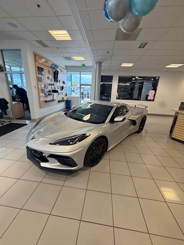2027 Chevrolet Corvette - Stingray Z51 Convertible 2D