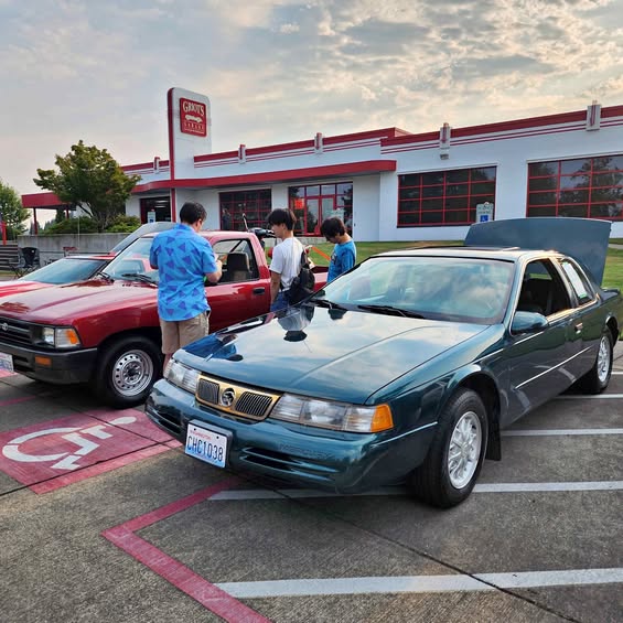 1994 Mercury Cougar - XR-7 Coupe 2D