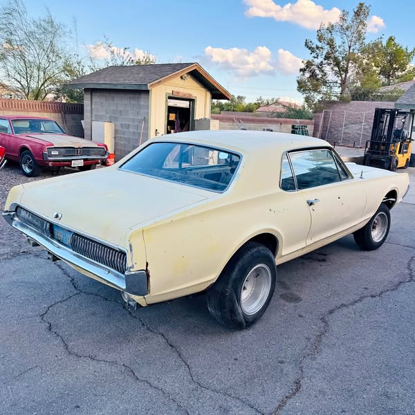 1967 Mercury Cougar - Coupe 2D