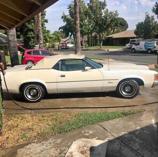 1972 Mercury Cougar - XR-7 Sedan 2D
