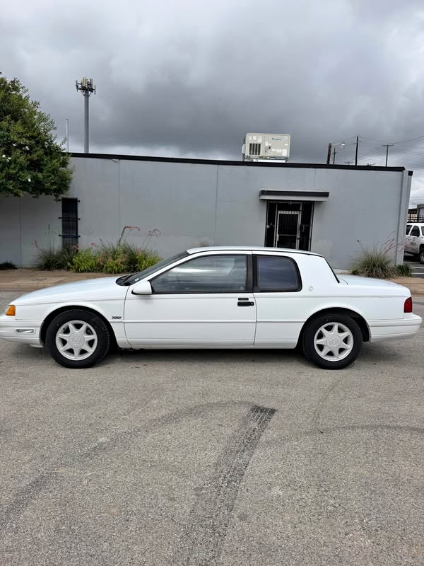 1990 Mercury Cougar - XR-7 Coupe 2D
