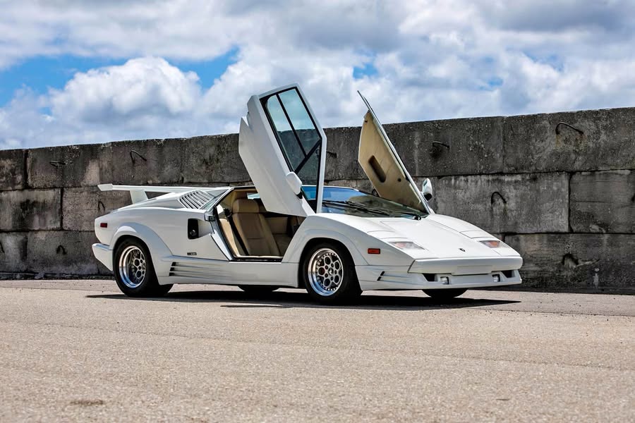 1989 Lamborghini Countach - 25th Anniversary Edition