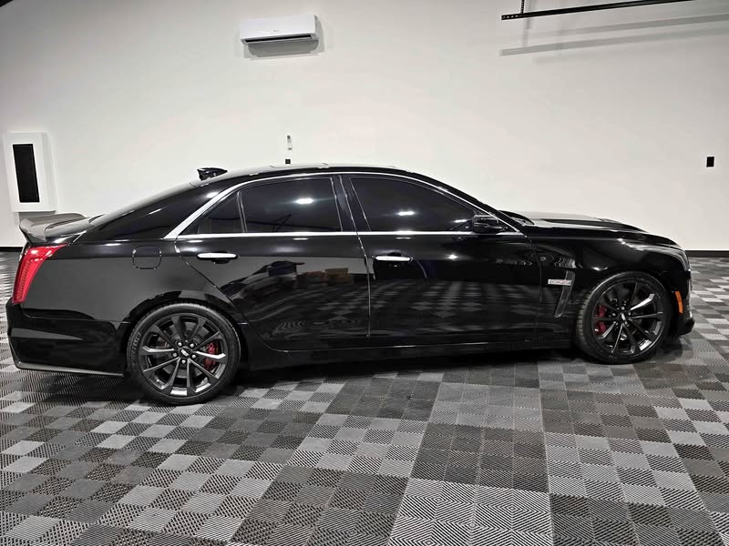 2018 Cadillac CTS-V - Sedan 4D