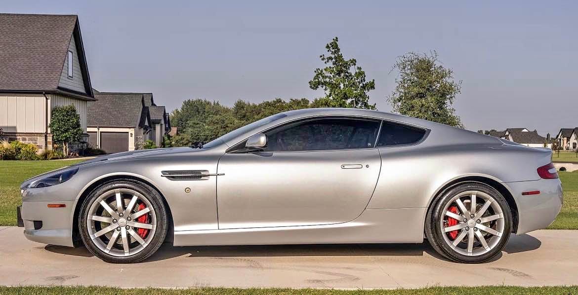 2005 Aston Martin DB9 - Coupe 2D