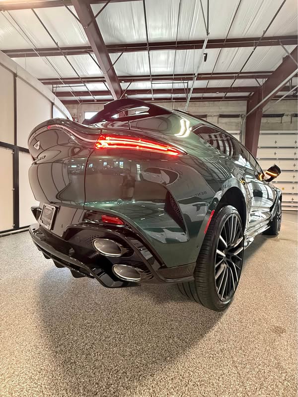 2026 Aston Martin DBX - DBX 707 S