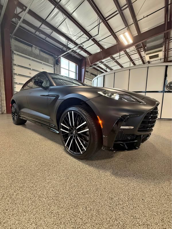2026 Aston Martin DBX - 707 S