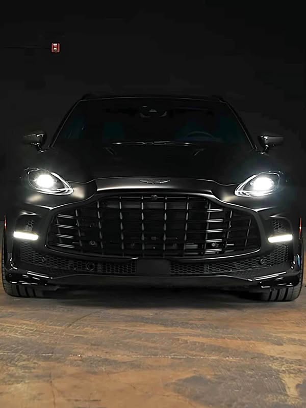 2023 Aston Martin DBX - 707 Sport Utility 4D