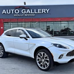 2021 Aston Martin DBX