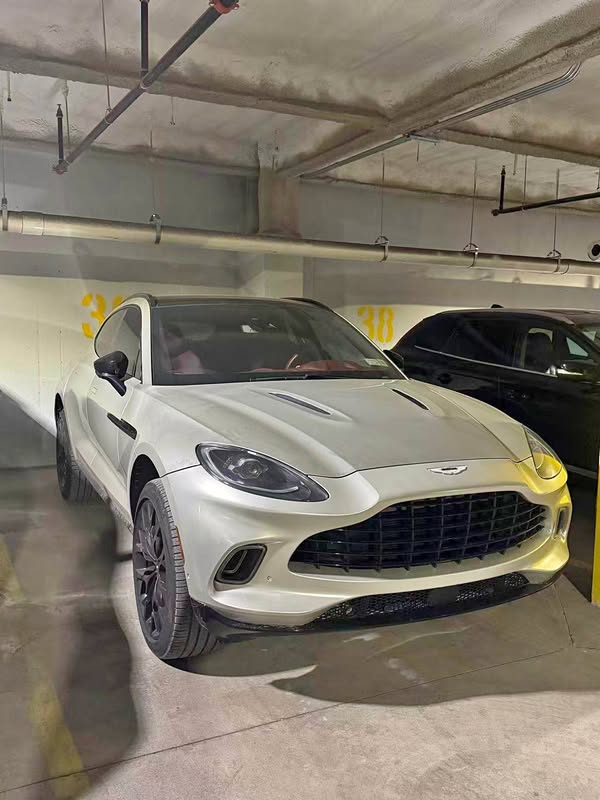 2021 Aston Martin DBX - Sport Utility 4D