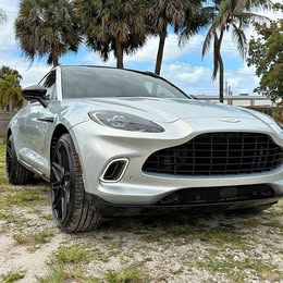 2021 Aston Martin DBX
