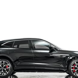 2021 Aston Martin dbx -indulgence pack, panoramic roof