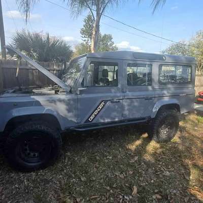 1997 Land Rover Defender 110 - SE Sport Utility 4D