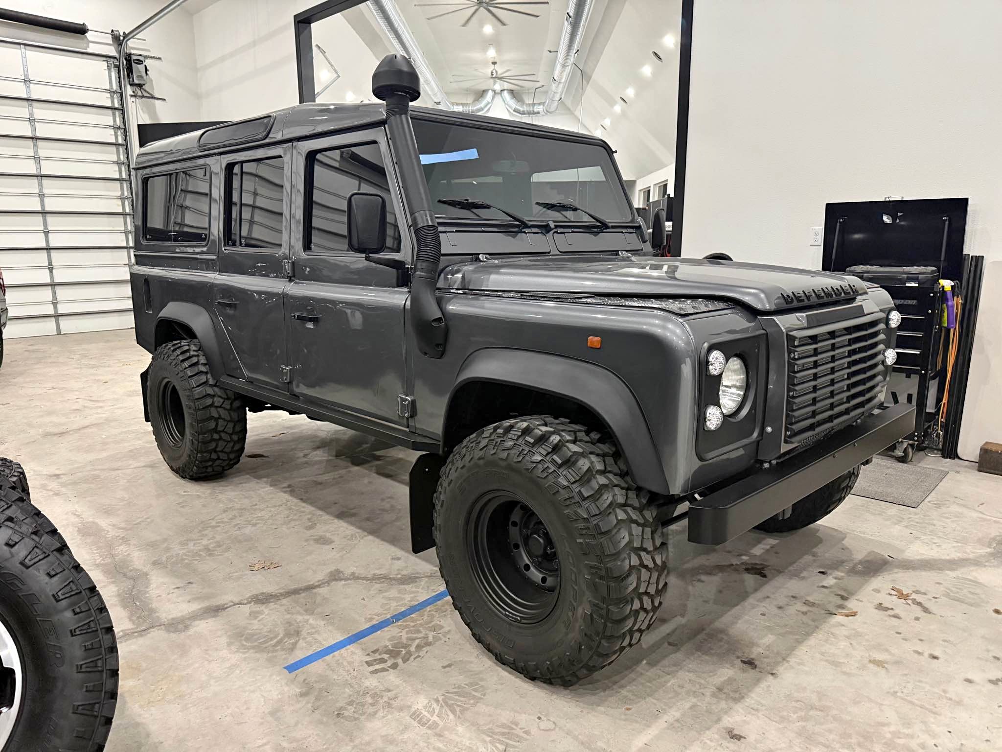 1995 Land Rover Defender 110 - X-Dynamic HSE Sport Utility 4D
