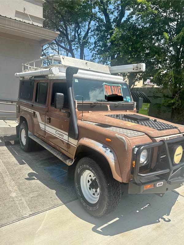 1986 Land Rover Defender 110 - County