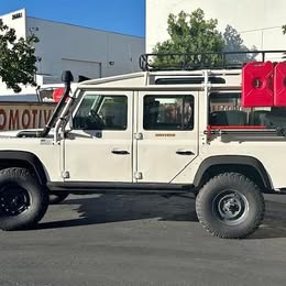 1993 Land Rover Defender 110 - V8 Sport Utility 4D