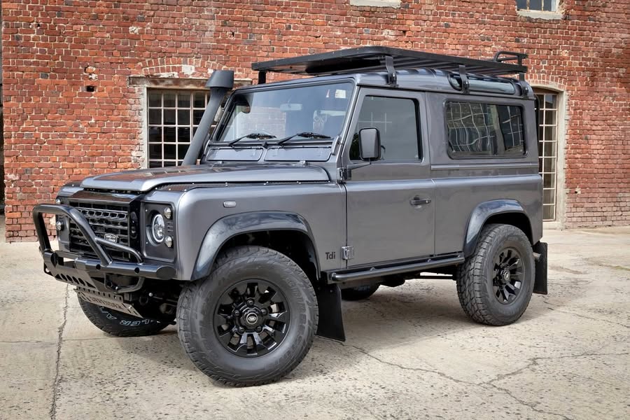 1996 Land Rover Defender 90 4x4 Restored