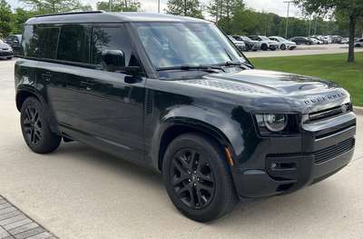2024 Land Rover defender x-dynamic se