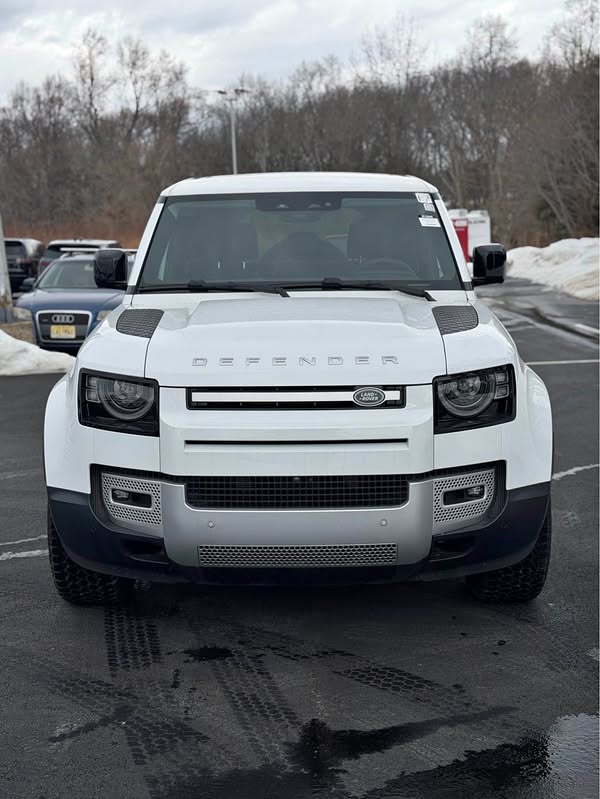 2024 Land Rover Defender 110 - V8 Sport Utility 4D