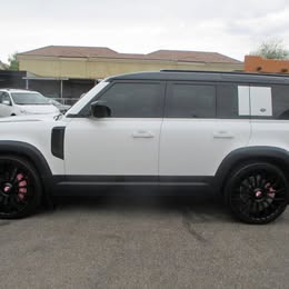 2023 Land Rover defender 110 se