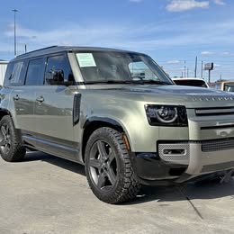 2024 Land Rover Defender  \ud83e\udd18 18285 Miles