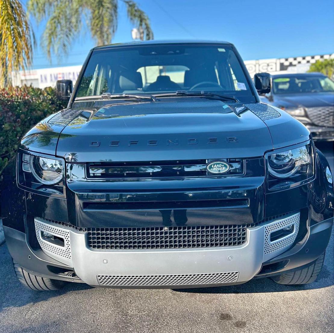 2025 Land Rover Defender - Defender S