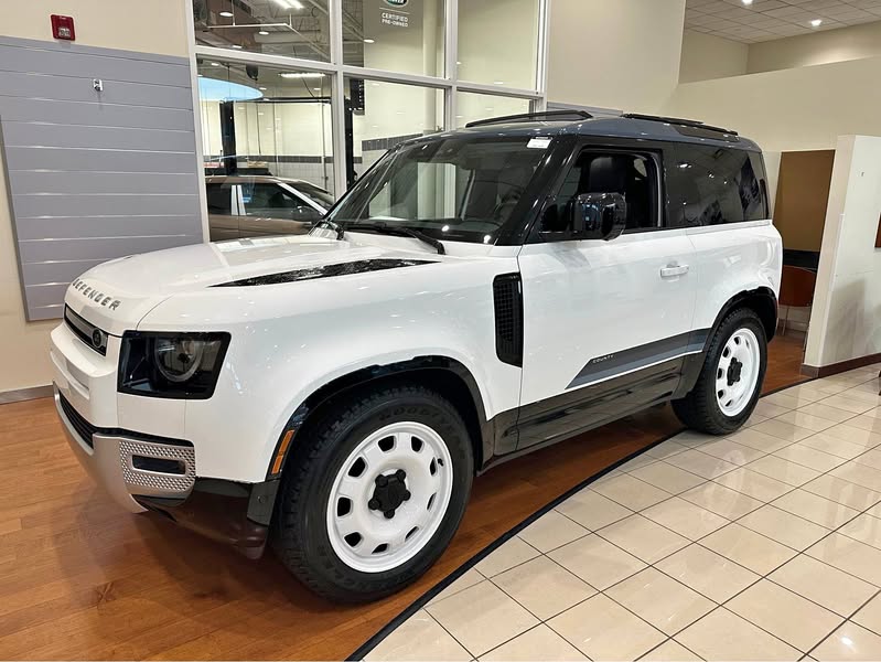 2025 Land Rover Defender 90 S Sport Utility 2D