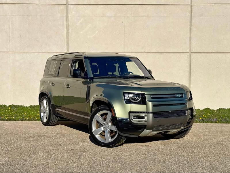2022 Land Rover Defender 110 - X-Dynamic HSE Sport Utility 4D