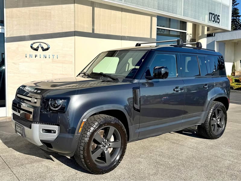 2023 Land Rover Defender 110 - SE Sport Utility 4D