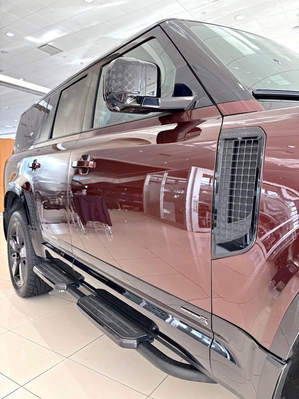 2023 Land Rover Defender 130 - X Sport Utility 4D