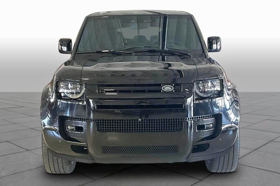 2023 Land Rover Defender 110 - V8 Sport Utility 4D