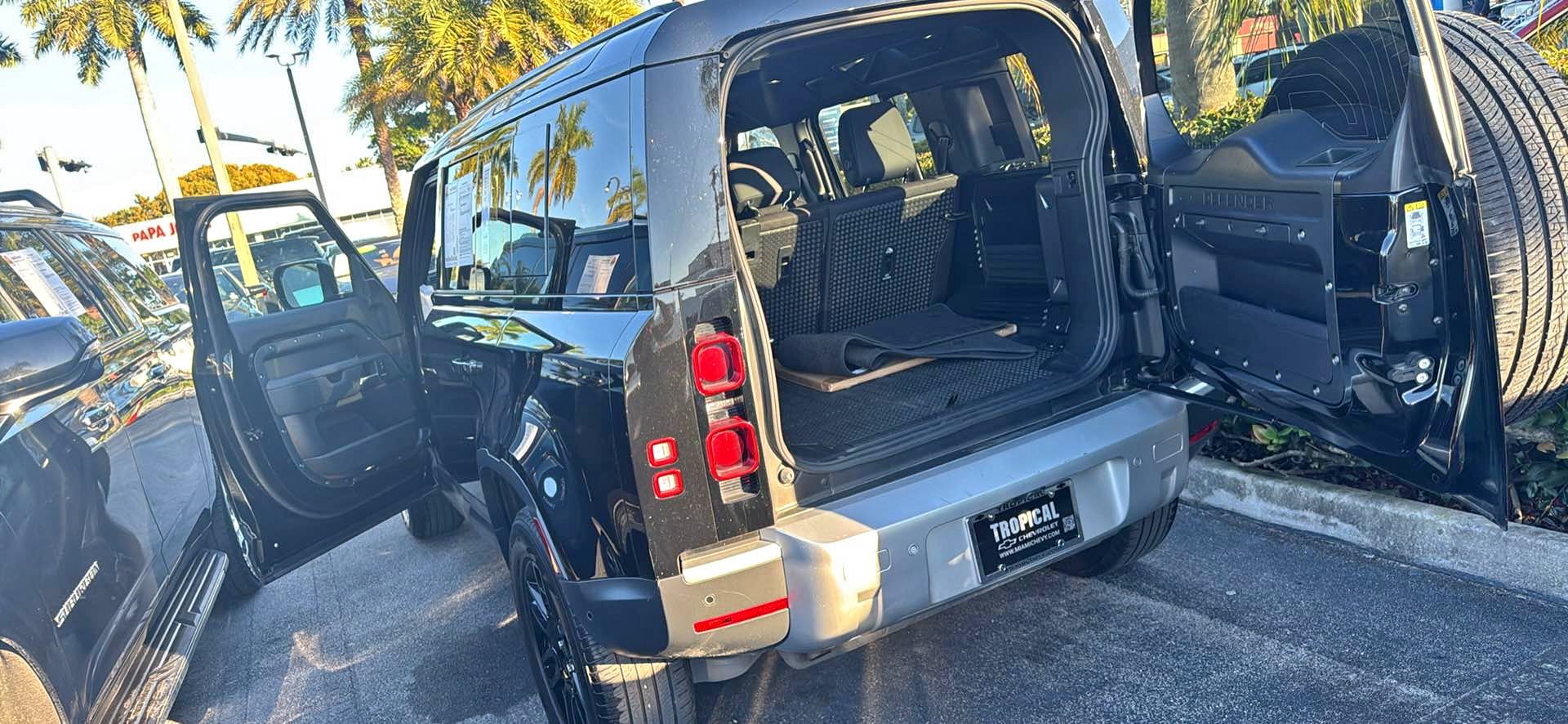 2025 Land Rover Defender - Sport Utility 4D