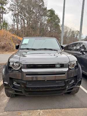2023 Land Rover Defender 110 - X-Dynamic SE Sport Utility 4D