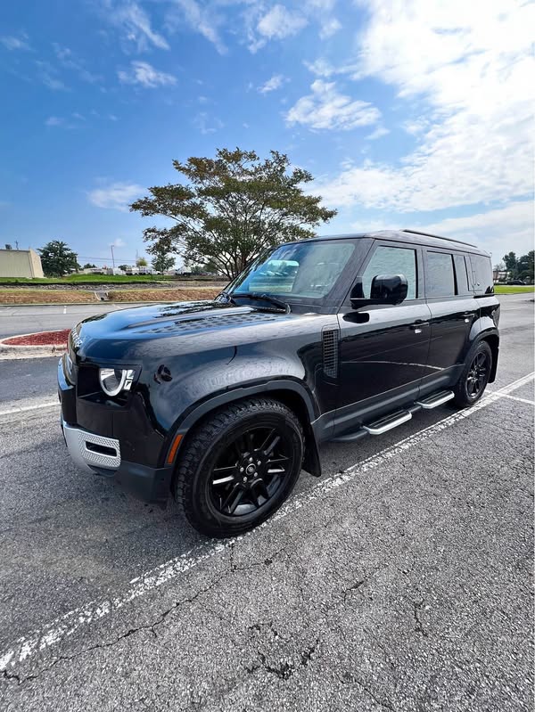 2023 Land Rover Defender 110 - Other