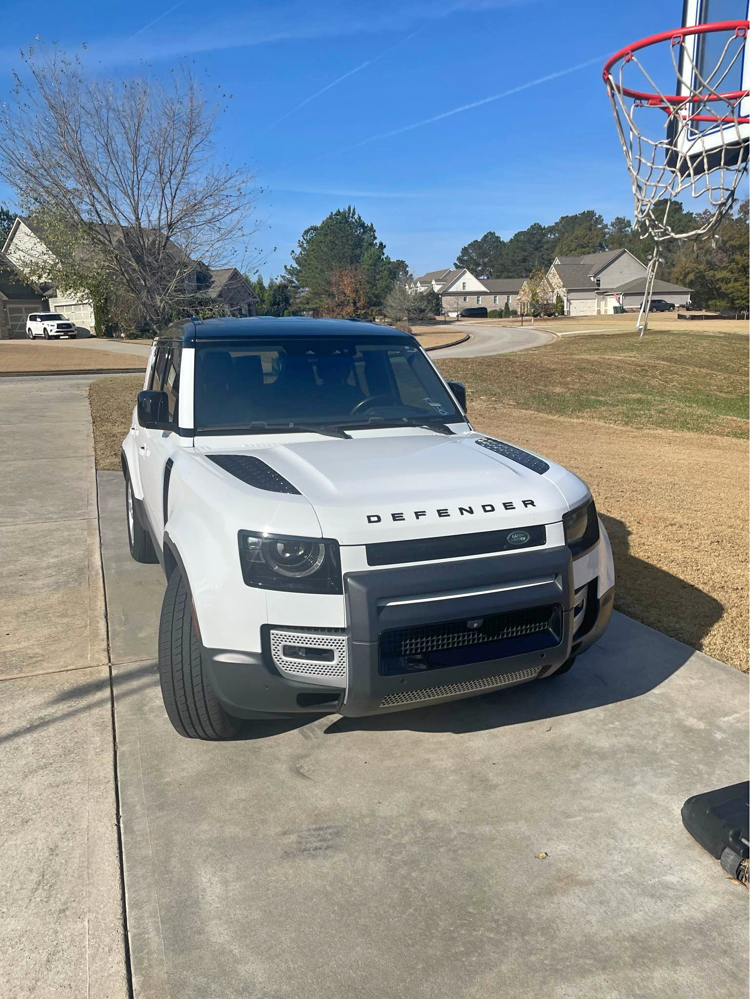 2022 Land Rover Defender 110 - Sport Utility 4D