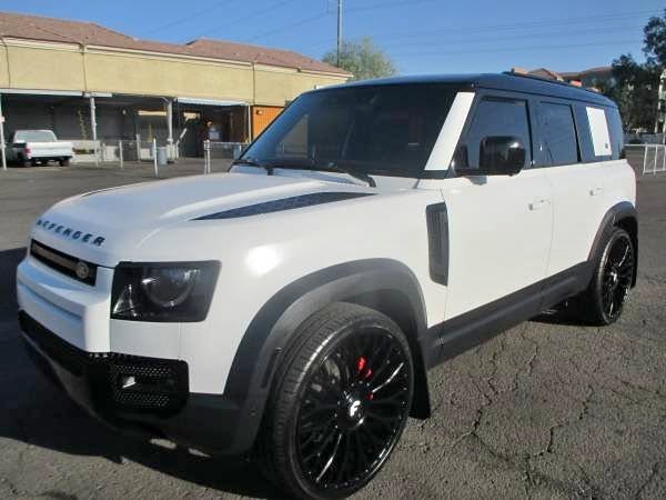 2023 Land Rover Defender 110 SE
