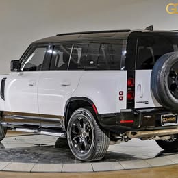 2023 Land Rover Defender 110 X-Dynamic SE - 32232 Miles
