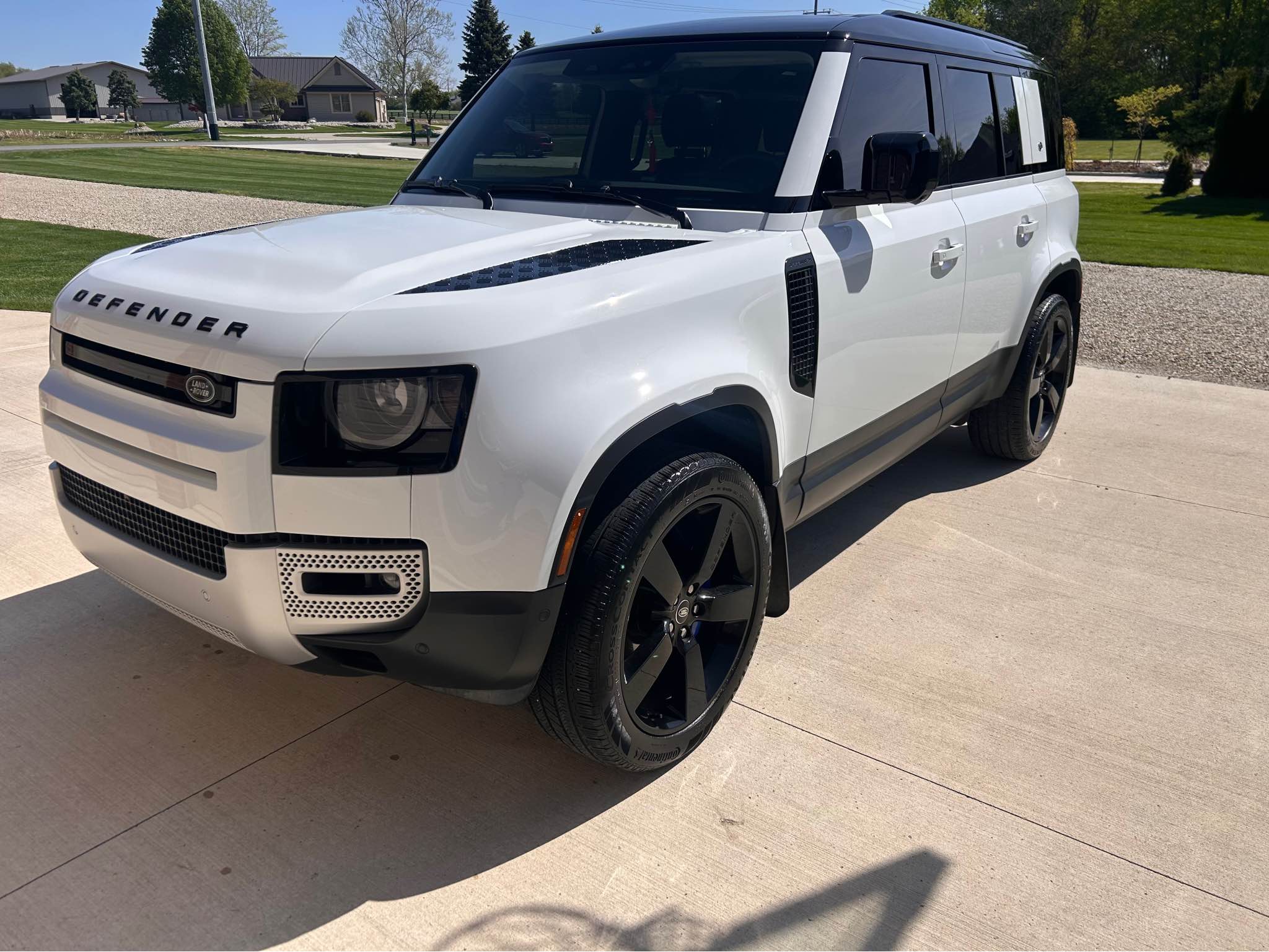 2024 Land Rover Defender 110 - SE Sport Utility 4D