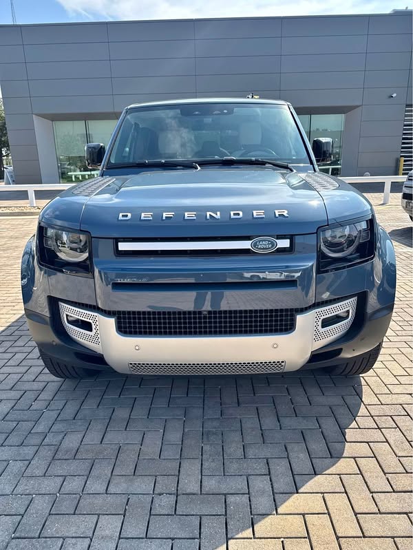 2025 Land Rover Defender 110 - S Sport Utility 4D