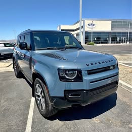 2024 Land Rover Defender X-Dynamic SE