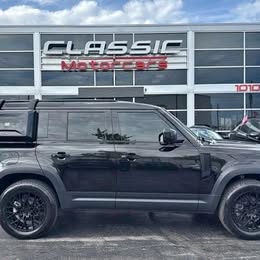 2023 Land Rover Defender 130 - X-Dynamic SE Sport Utility 4D