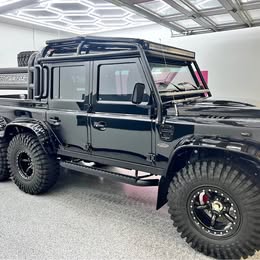 2023 Land Rover Defender 110 - S (2023.5) Sport Utility 4D