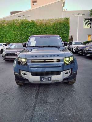 2022 Land Rover Defender 110 - SE Sport Utility 4D