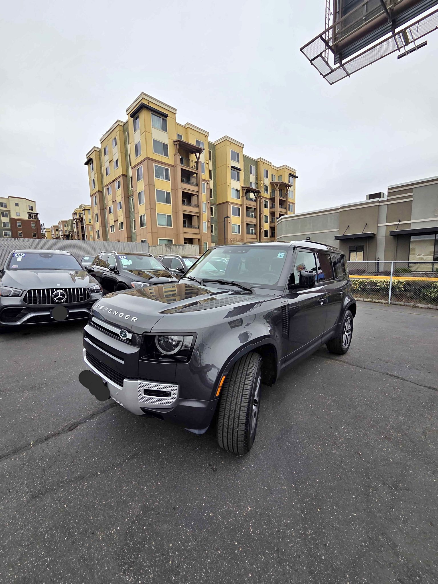 2025 Land Rover Defender 110 - Sport Utility 4D