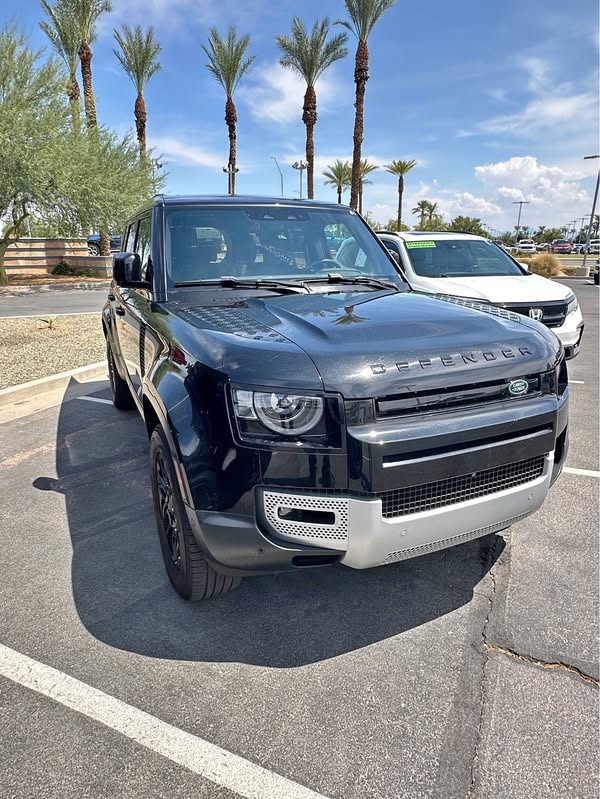 2025 Land Rover Defender - S