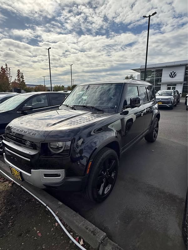 2024 Land Rover Defender 110 - S
