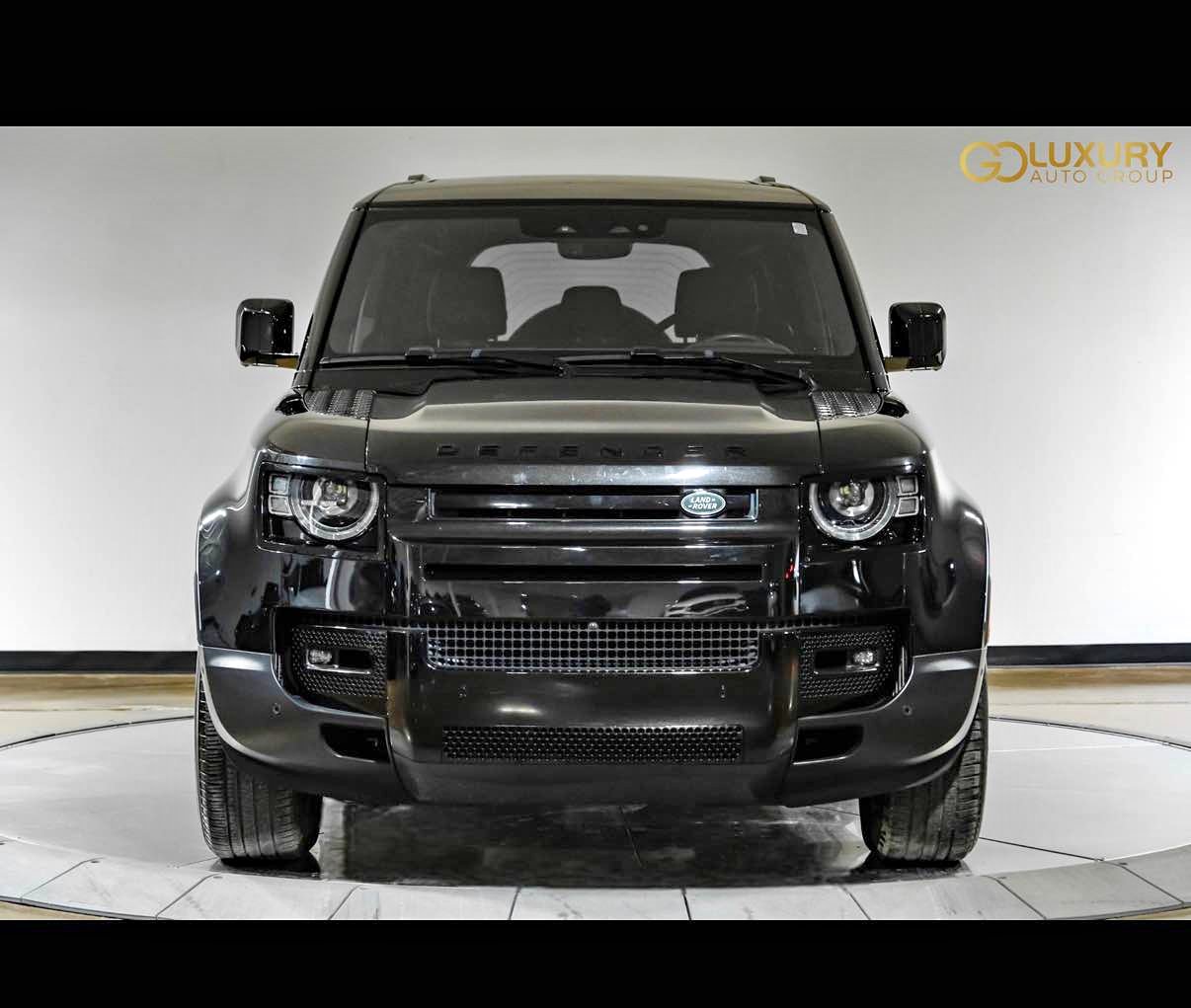 2023 Land Rover Defender 110 - SE (2023.5) Sport Utility 4D