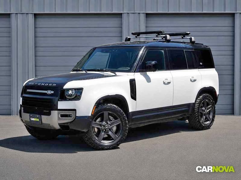 2022 Land Rover Defender 110 - X-Dynamic SE Sport Utility 4D