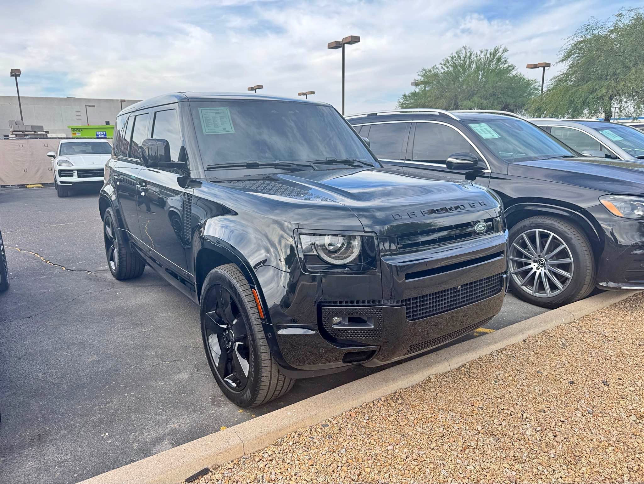2025 Land Rover Defender 130 - V8 Sport Utility 4D