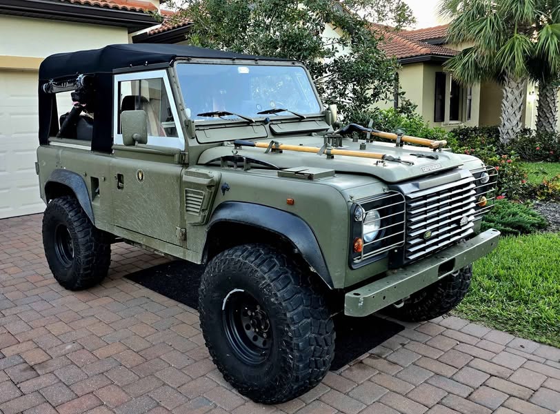 1997 Land Rover Defender 90 Wolf  2.8 Turbo