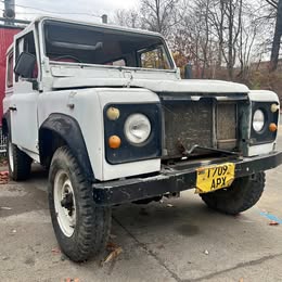 1997 Land Rover Defender 110 - X Sport Utility 4D